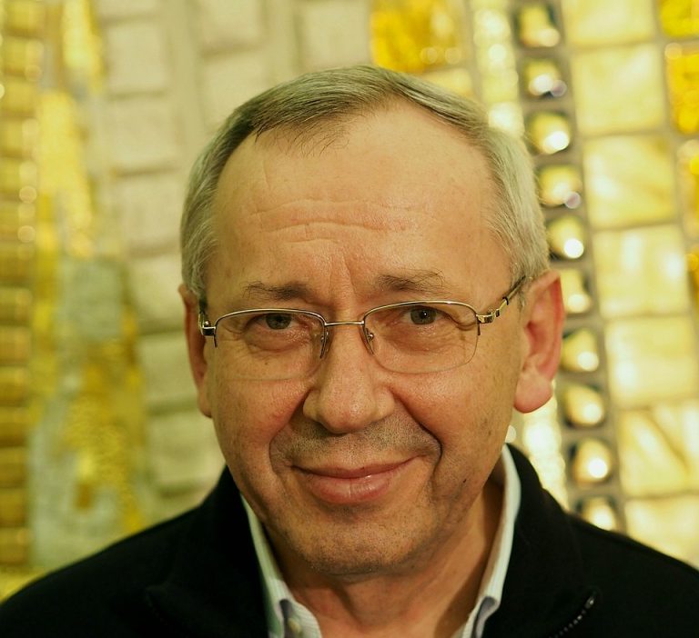 Jesuit priest apologises for celebrating Mass before Rupnik mosaic