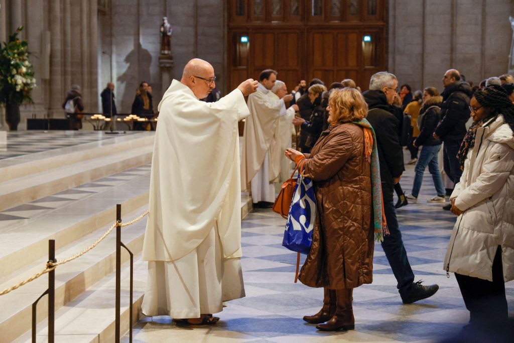 French bishop says Catholic MPs backing assisted suicide should not receive Communion